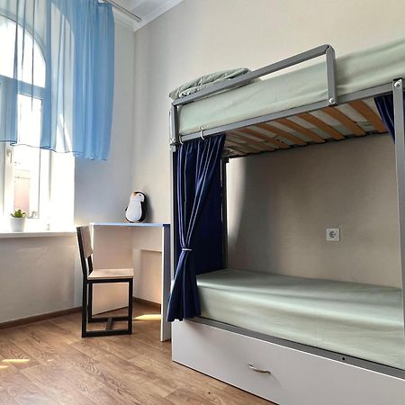Hostel On Universytet Киев Экстерьер фото