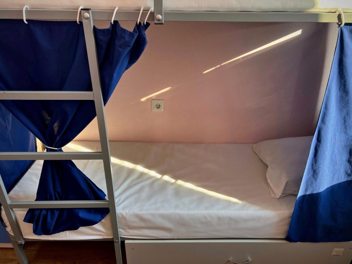 Hostel On Universytet Киев Экстерьер фото