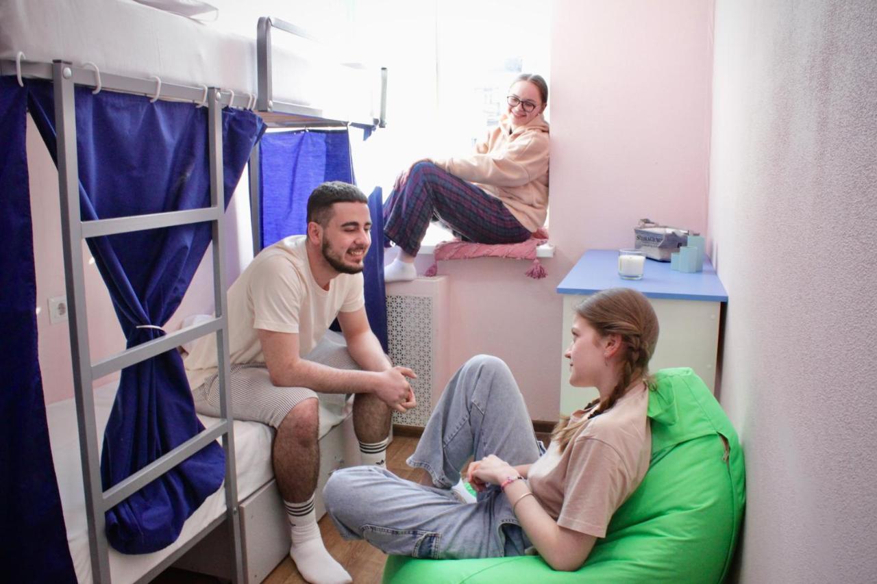 Hostel On Universytet Киев Экстерьер фото