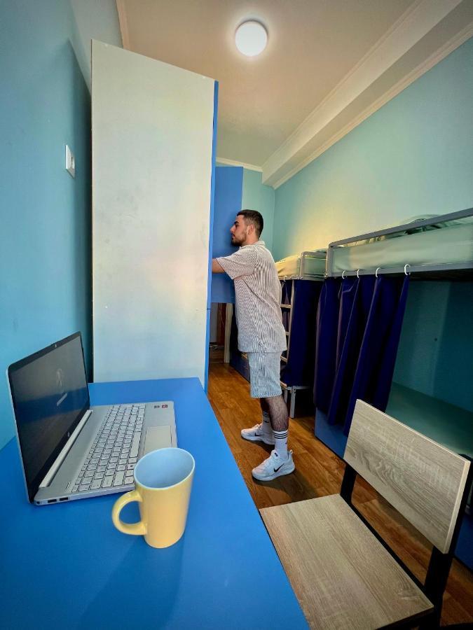Hostel On Universytet Киев Экстерьер фото